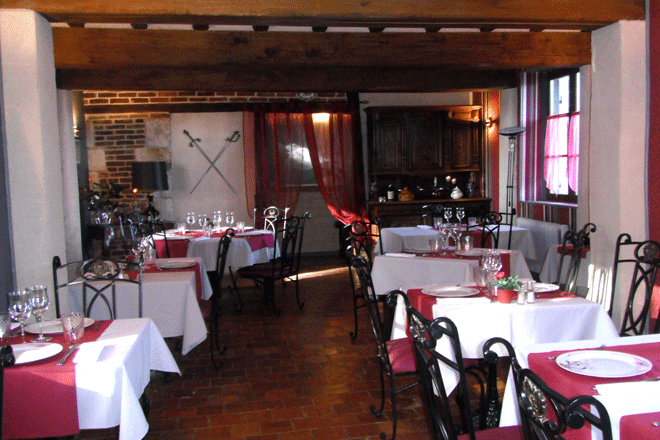 La salle du restaurant le Relais des Fauveries